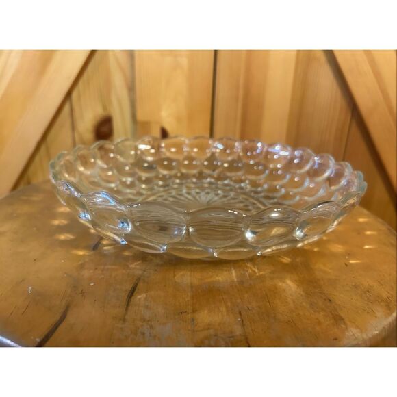 Vintage CLEAR BUBBLE GLASS BERRY BOWL 8.5” ROUND (5760) - Picture 4 of 8